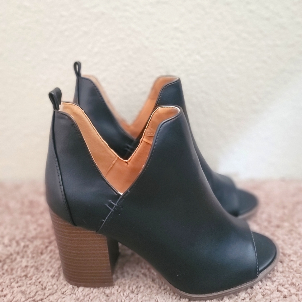 Open toe Booties